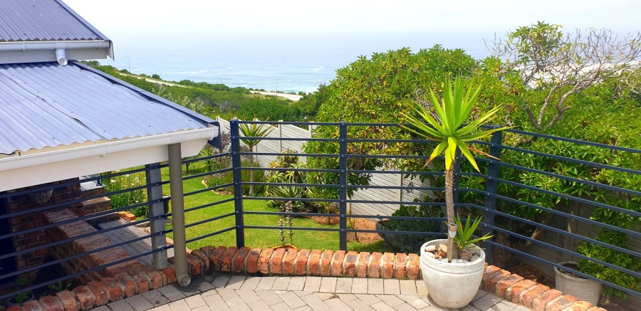 4 Bedroom Property for Sale in Dana Bay Western Cape